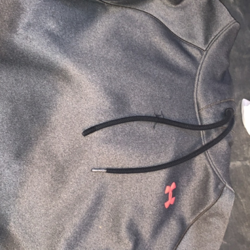 grey under armor hoodie